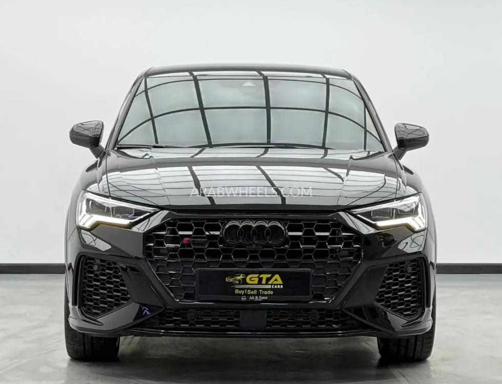 أودي RS Q3 2023 for Sale in دبي Image-2