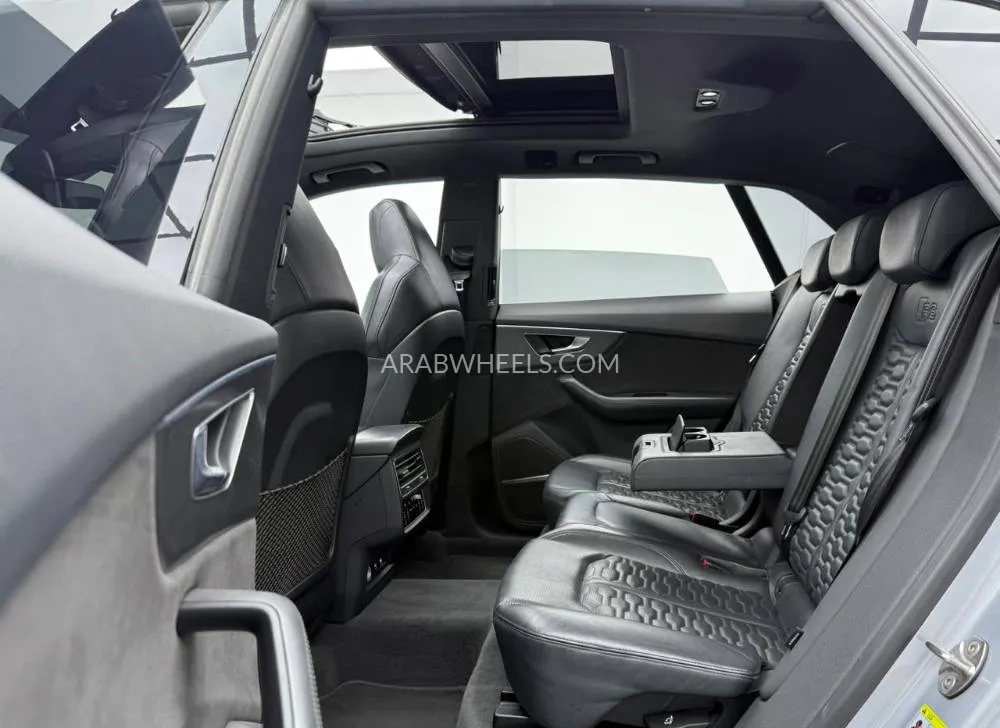 Audi RS Q8 2021 for Sale in Dubai Image-17
