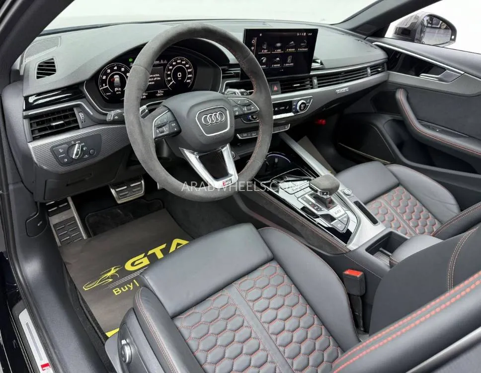 Audi RS4 2023 for Sale in Dubai Image-10