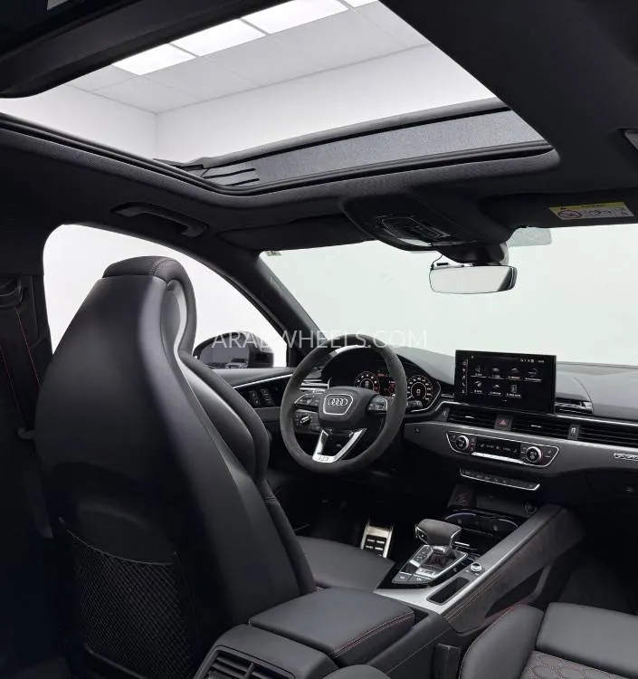 Audi RS4 2023 for Sale in Dubai Image-12