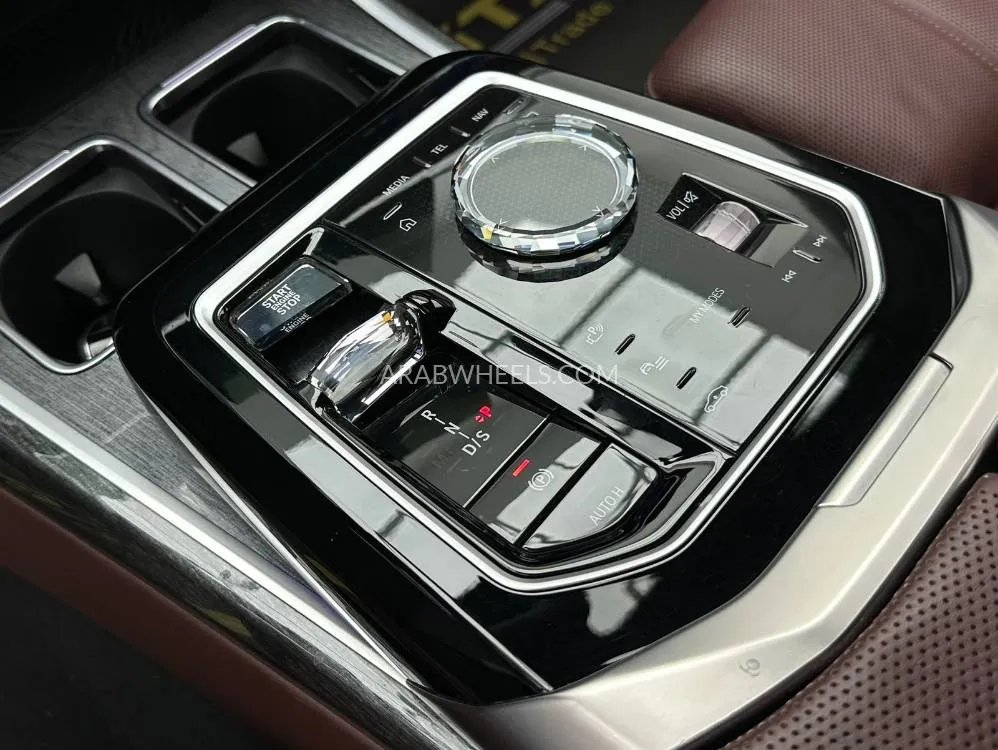 BMW 7 series 2023 for Sale in Dubai Image-10
