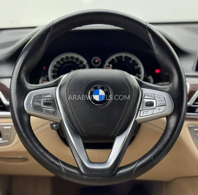 بي إم دبليو الفئة السابعة 2016 for Sale in دبي Image-9