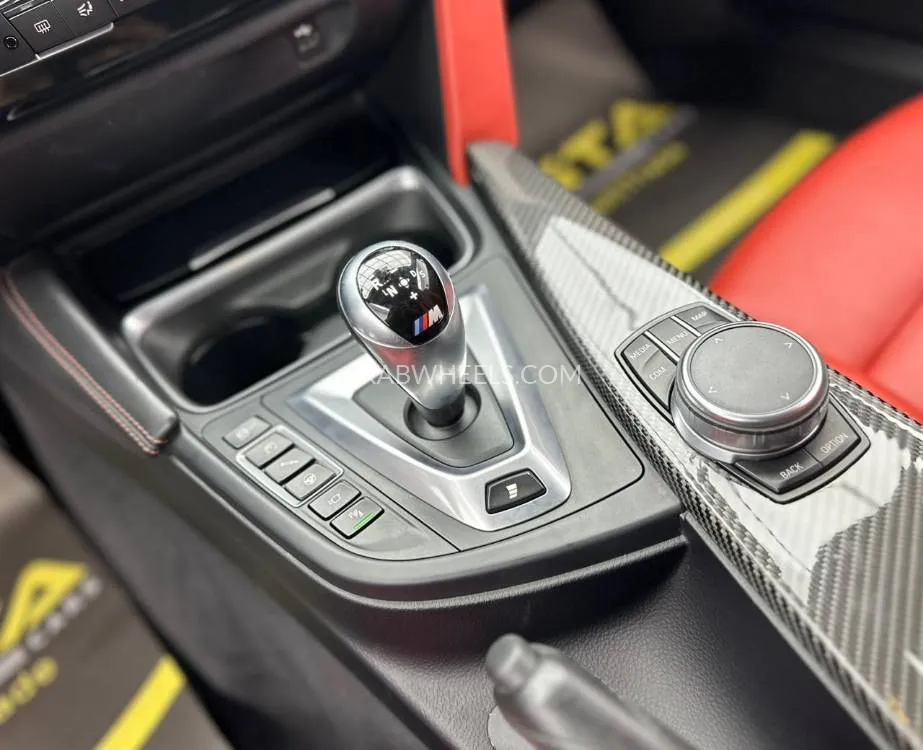 بي إم دبليو الفئة الرابعة 2018 for Sale in دبي Image-11