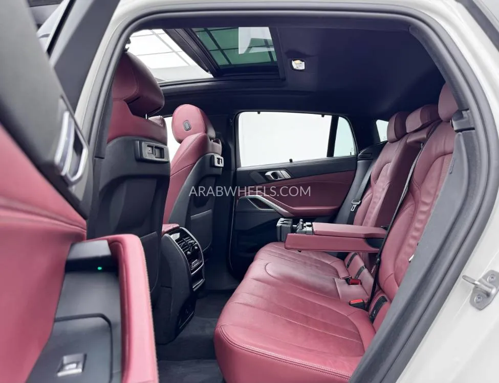 BMW X6 2021 for Sale in Dubai Image-18