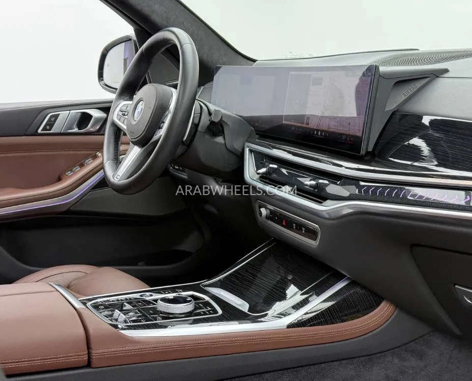 BMW X7 2024 for Sale in Dubai Image-7