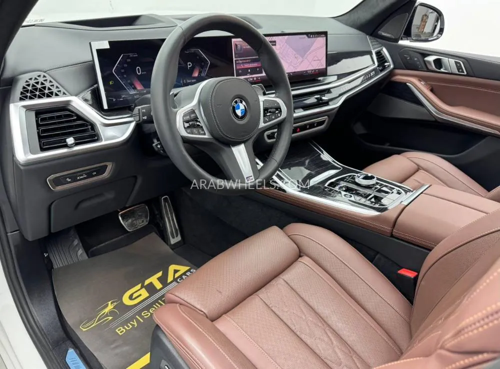BMW X7 2025 for Sale in Dubai Image-19