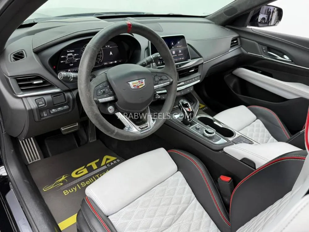 Cadillac CT4 2023 for Sale in Dubai Image-10