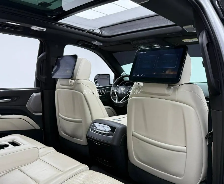 Cadillac Escalade 2022 for Sale in Dubai Image-13