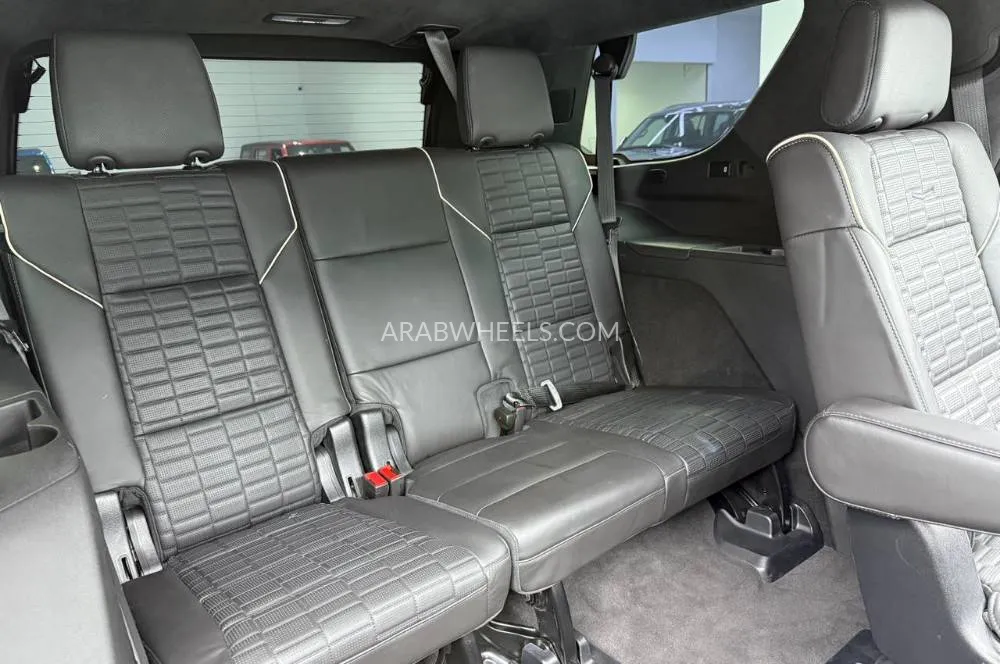 Cadillac Escalade 2023 for Sale in Dubai Image-18