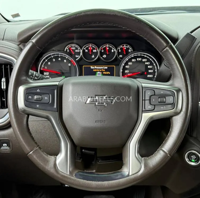 Chevrolet Silverado 2021 for Sale in Dubai Image-7