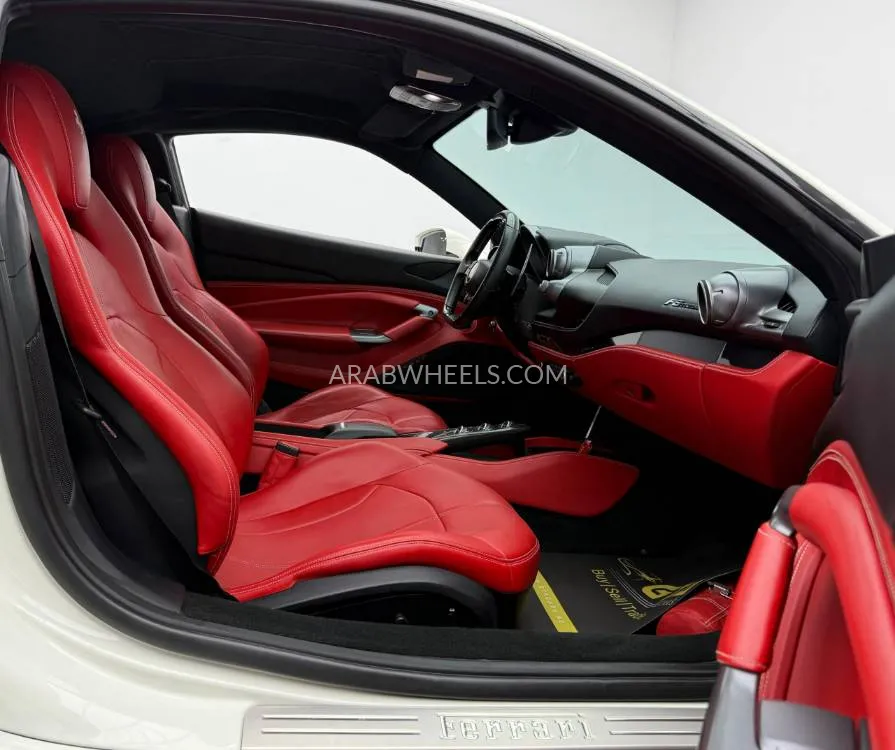 فيراري F8 تريبيوتو 2021 for Sale in دبي Image-11