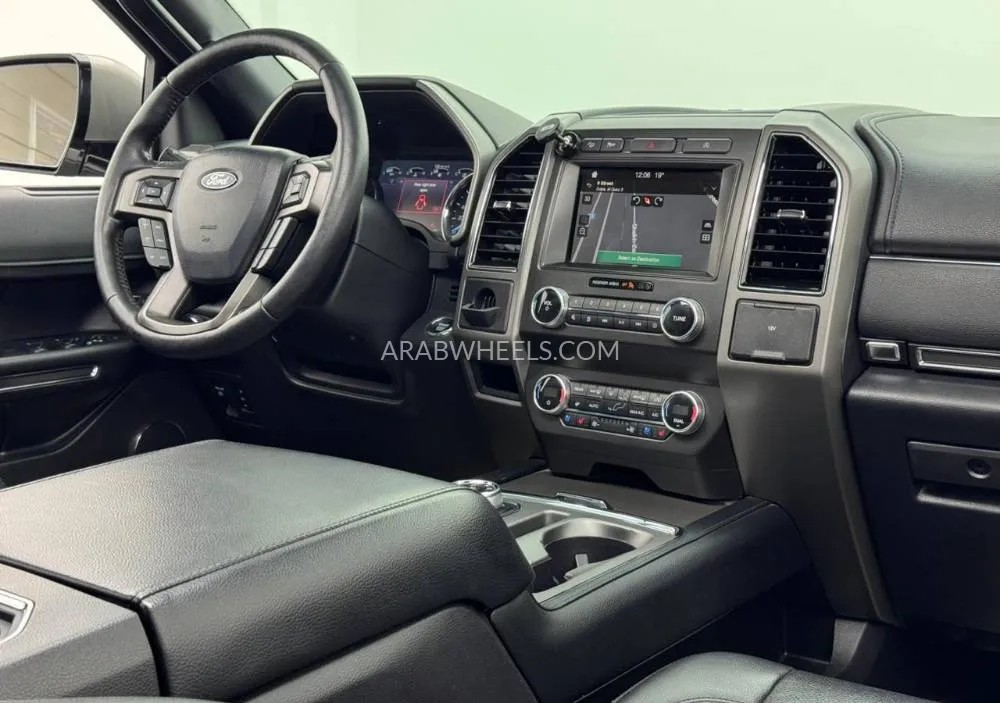 Ford Expedition 2019 for Sale in Dubai Image-15
