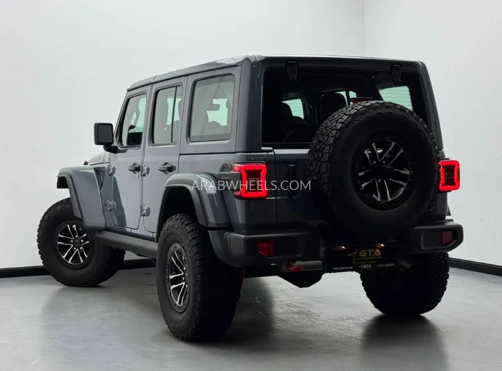 Jeep Wrangler 2024 for Sale in Dubai Image-8