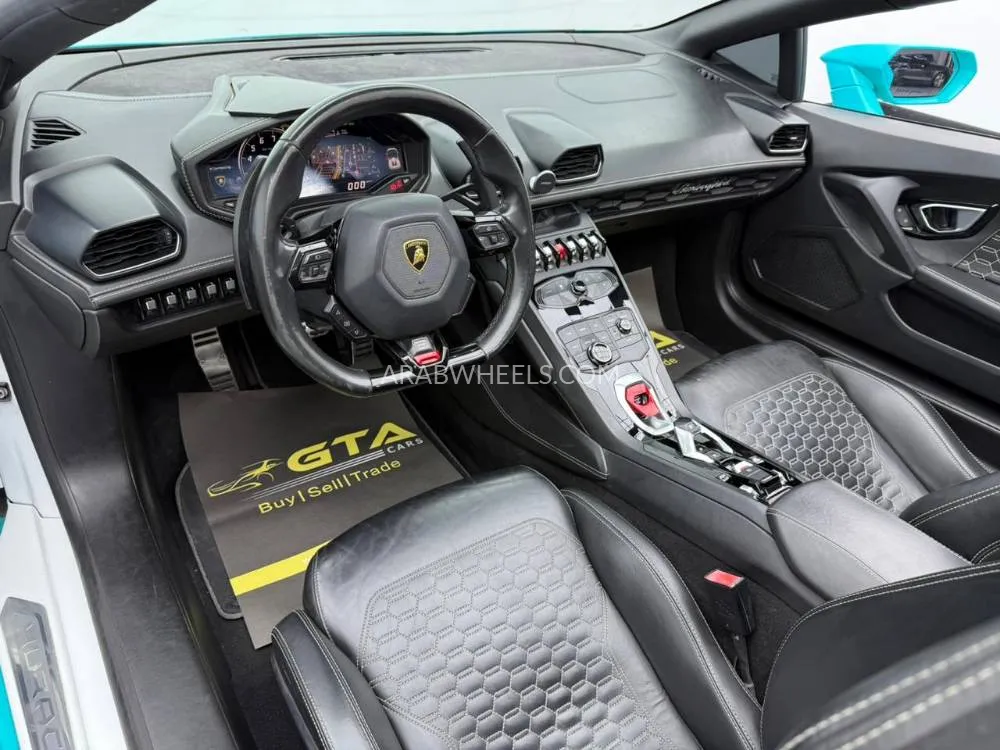 Lamborghini Huracan 2017 for Sale in Dubai Image-11