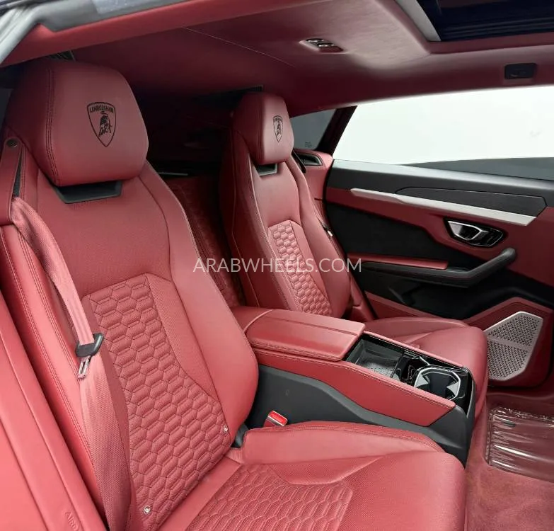 Lamborghini Urus 2020 for Sale in Dubai Image-17
