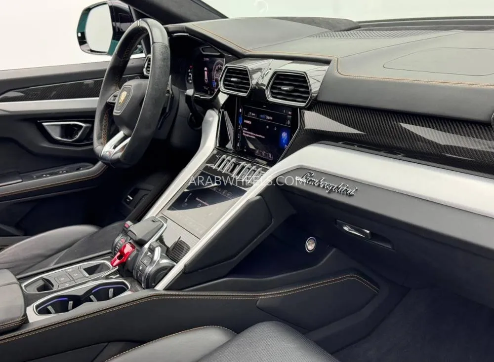Lamborghini Urus 2020 for Sale in Dubai Image-15
