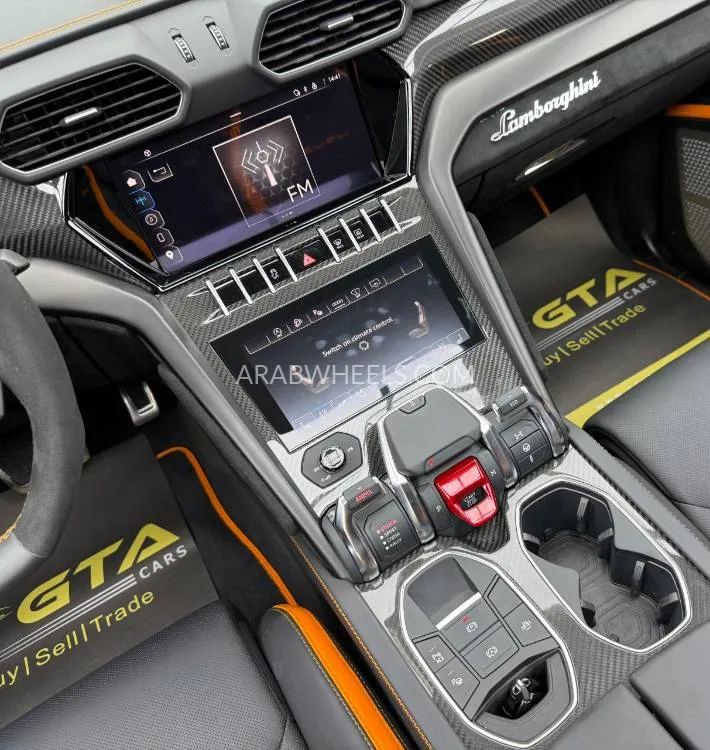 Lamborghini Urus 2024 for Sale in Dubai Image-19