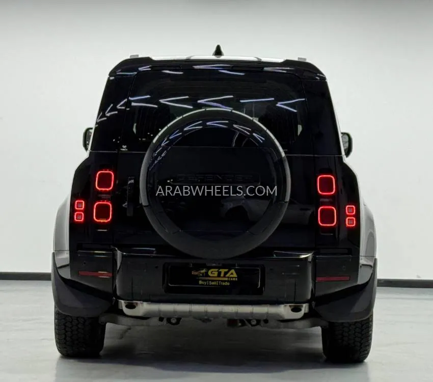 Land Rover Defender 2024 for Sale in Dubai Image-5