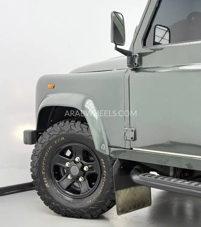 Land Rover Defender 2008 for Sale in Dubai Image-7