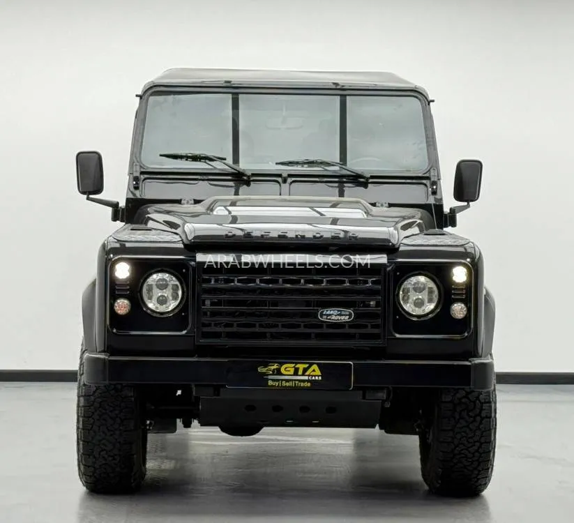 لاند روفر ديفندر 2010 for Sale in دبي Image-2