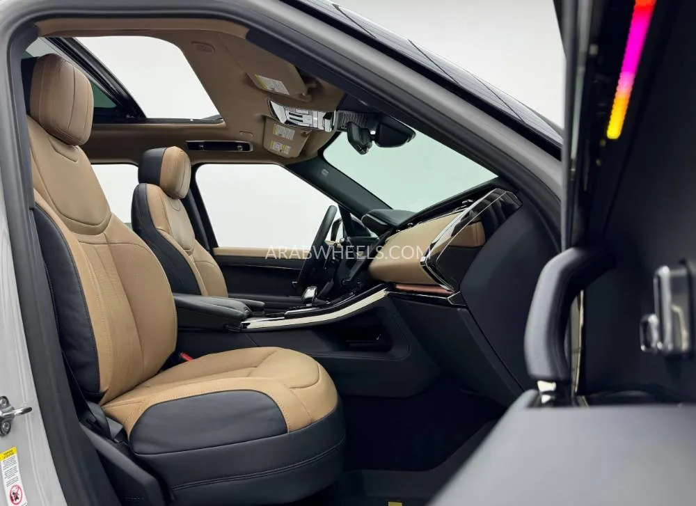 لاند روفر رينج روفر سبورت 2024 for Sale in دبي Image-14