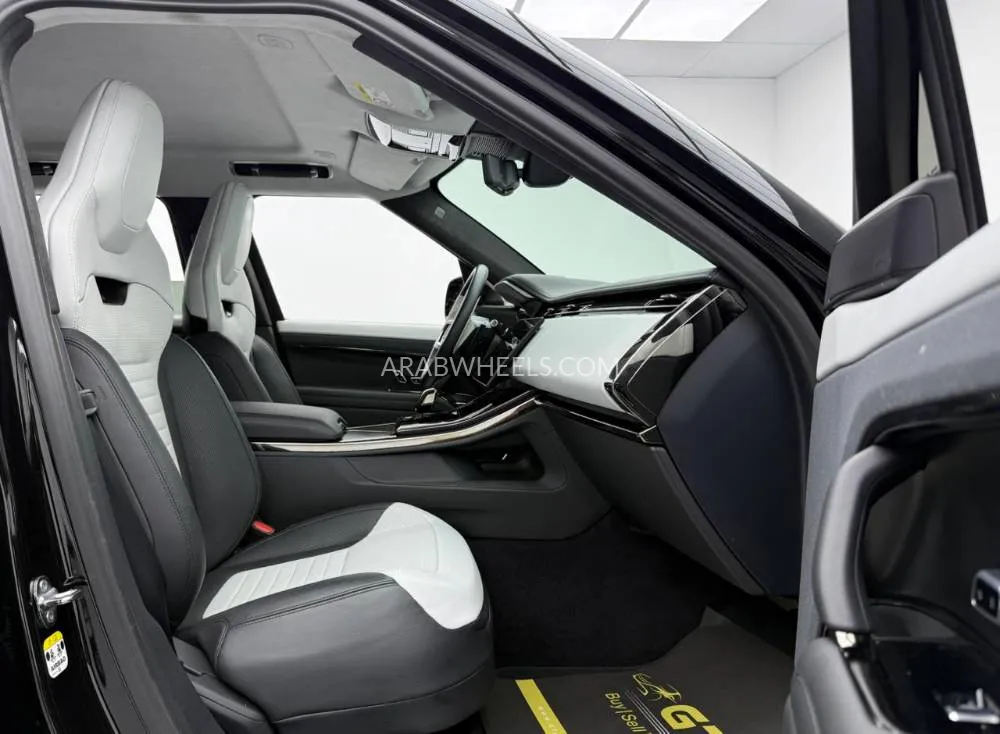 لاند روفر رينج روفر سبورت 2024 for Sale in دبي Image-9