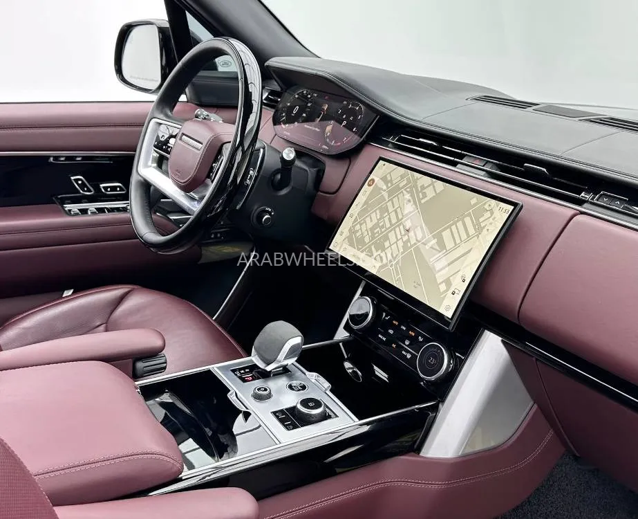Land Rover Range Rover 2023 for Sale in Dubai Image-11