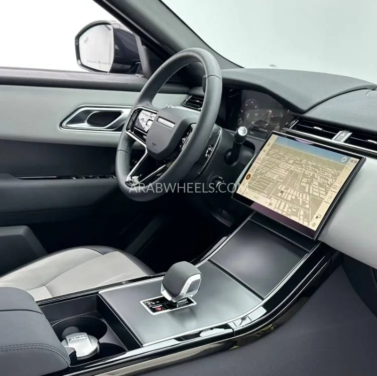 لاند روفر رينج روفر فيلار 2024 for Sale in دبي Image-12