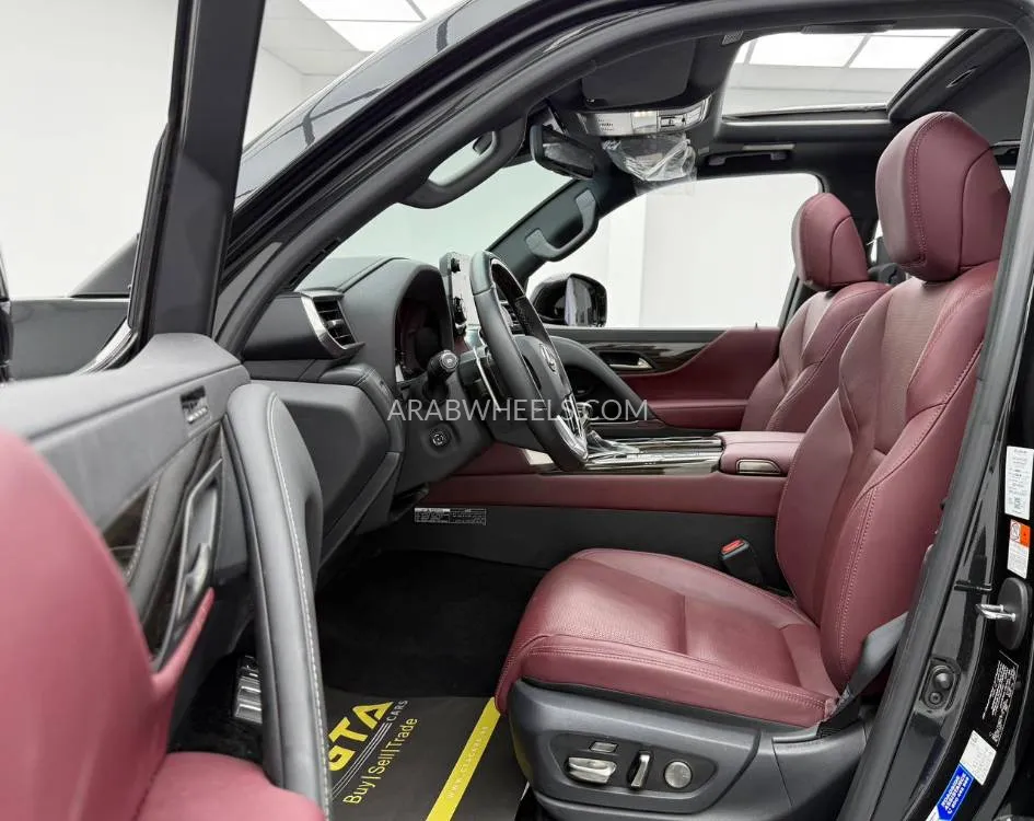 لكزس LX 2024 for Sale in دبي Image-16