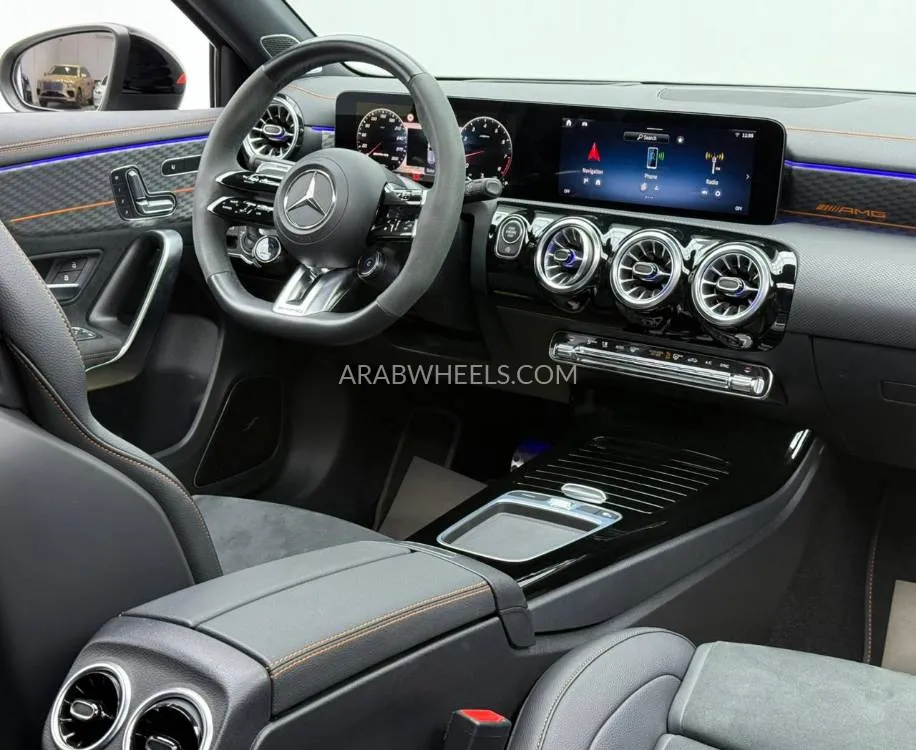 مرسيدس بنز كلاس A 2023 for Sale in دبي Image-11