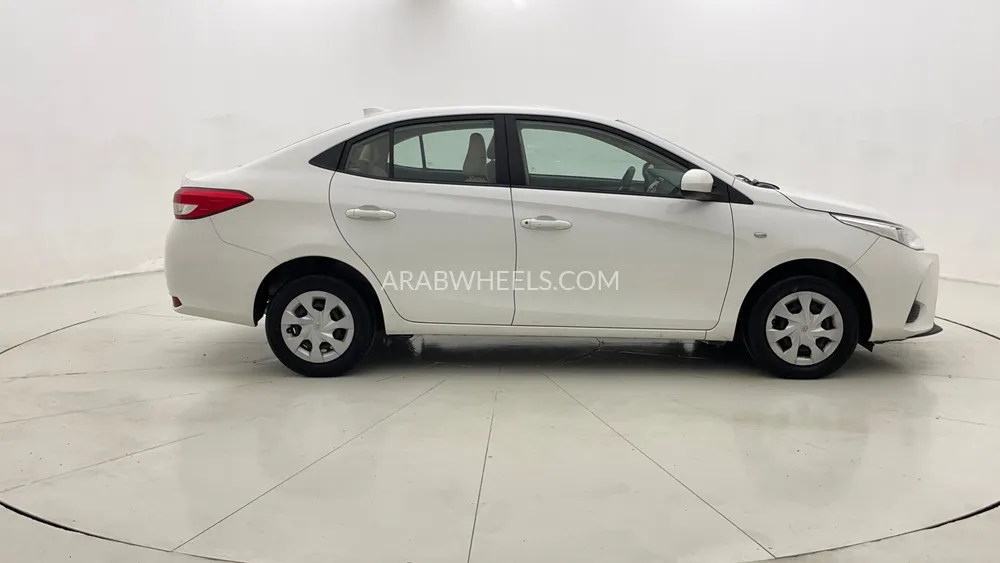 تويوتا يارس 2022 for Sale in دبي Image-2