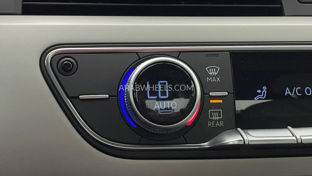 Audi A4 2023 for Sale in Dubai Image-43