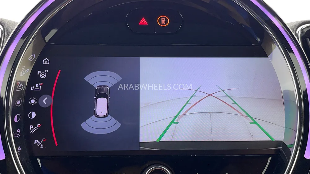 ميني كانتريمان 2023 for Sale in دبي Image-16