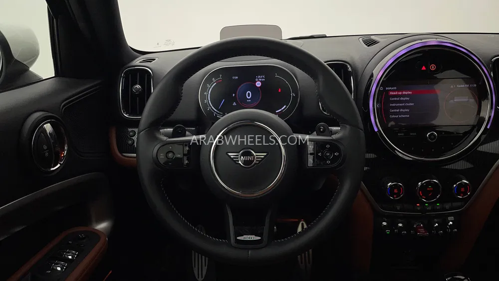 ميني كانتريمان 2023 for Sale in دبي Image-17