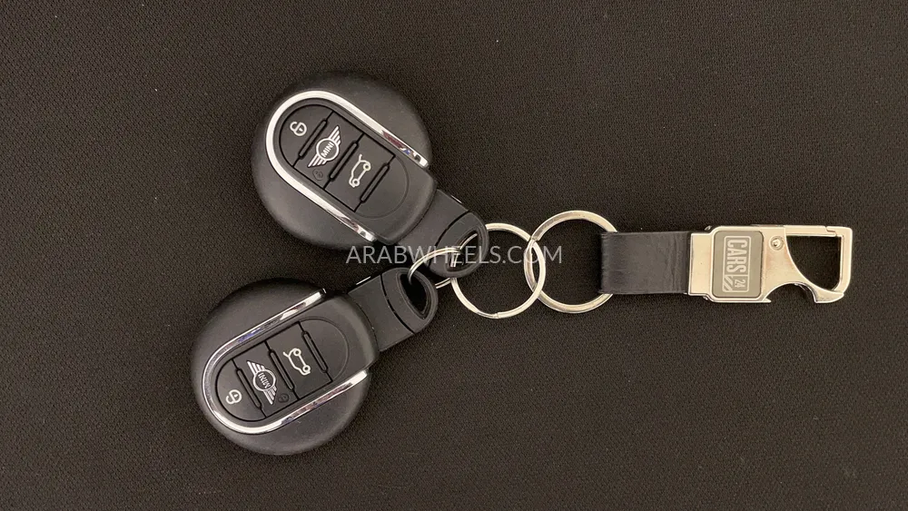 ميني كانتريمان 2023 for Sale in دبي Image-29