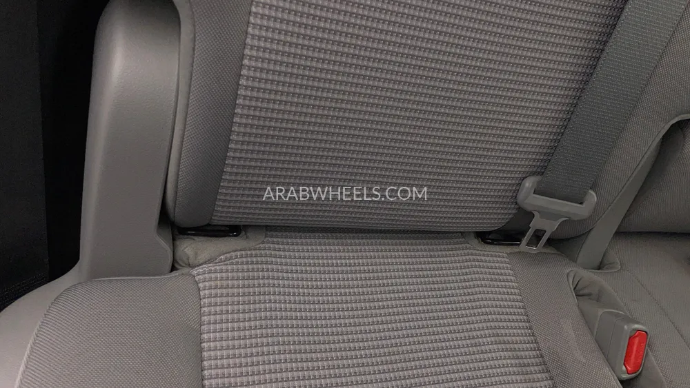 Toyota Highlander 2023 for Sale in Dubai Image-39