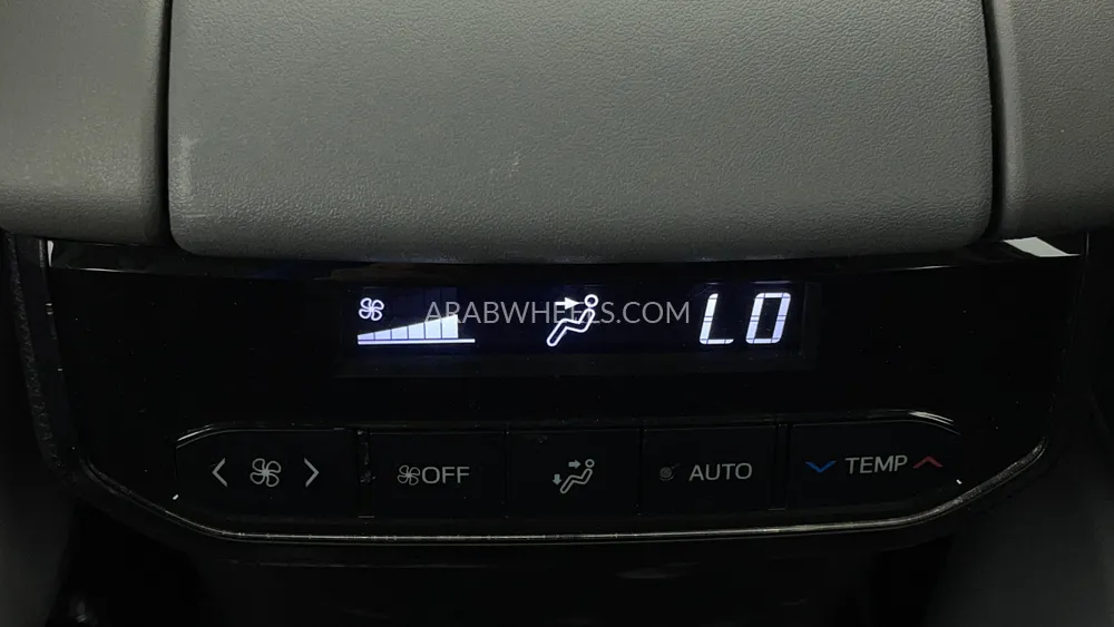 Toyota Highlander 2023 for Sale in Dubai Image-45