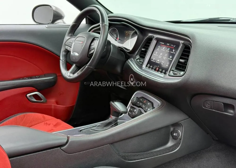 دودج تشالينجر 2018 for Sale in دبي Image-7