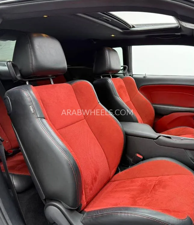 دودج تشالينجر 2018 for Sale in دبي Image-15