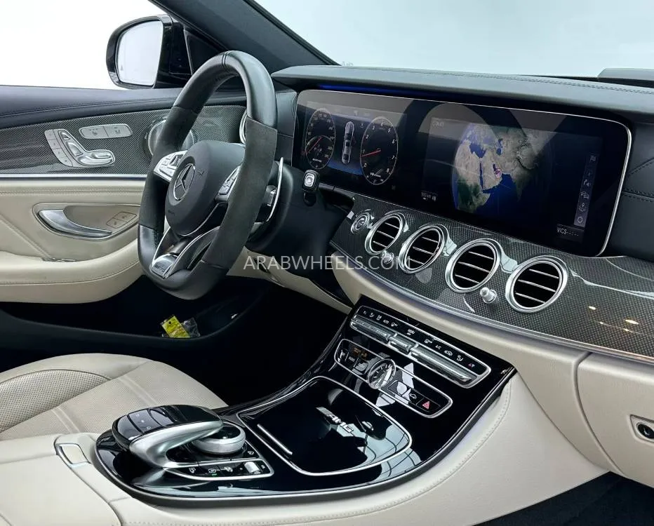 Mercedes Benz E Class 2018 for Sale in Dubai Image-12