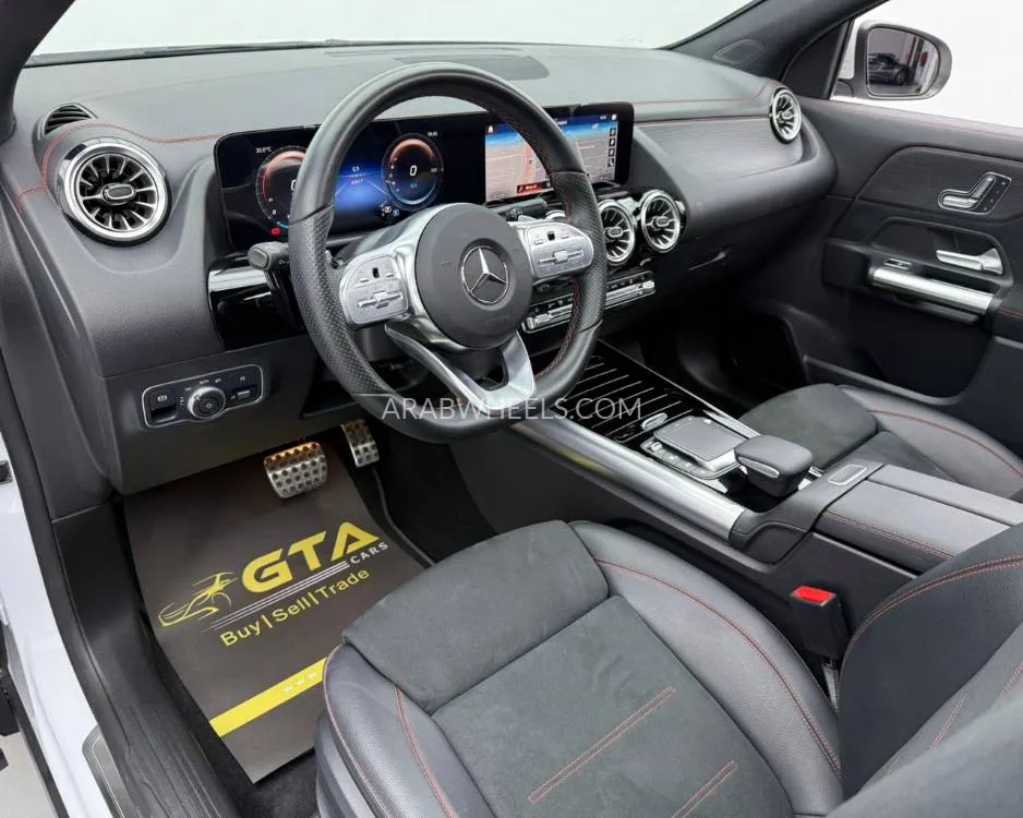 مرسيدس بنز EQA 2023 for Sale in دبي Image-10