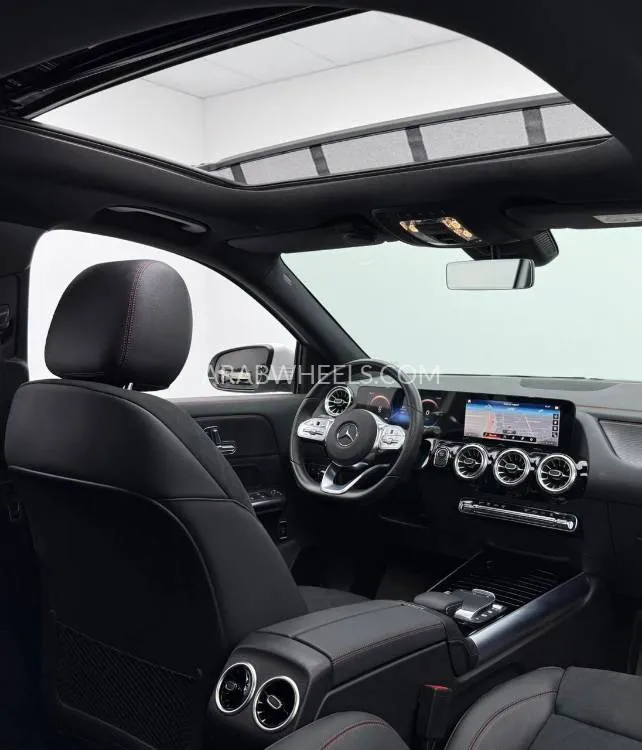 مرسيدس بنز EQA 2023 for Sale in دبي Image-12