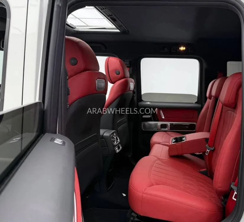 مرسيدس بنز كلاس G 2023 for Sale in دبي Image-2