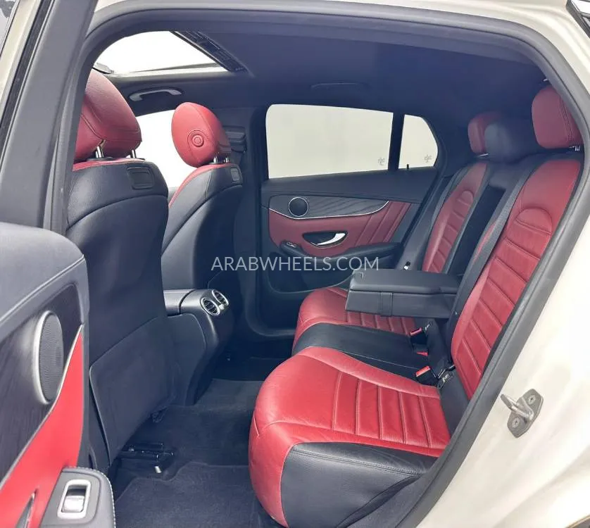 Mercedes Benz GLC Class 2018 for Sale in Dubai Image-18