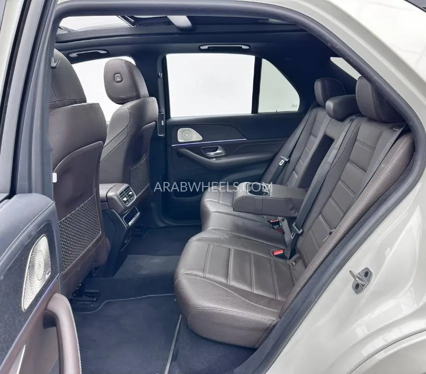 Mercedes Benz GLE Class 2022 for Sale in Dubai Image-16