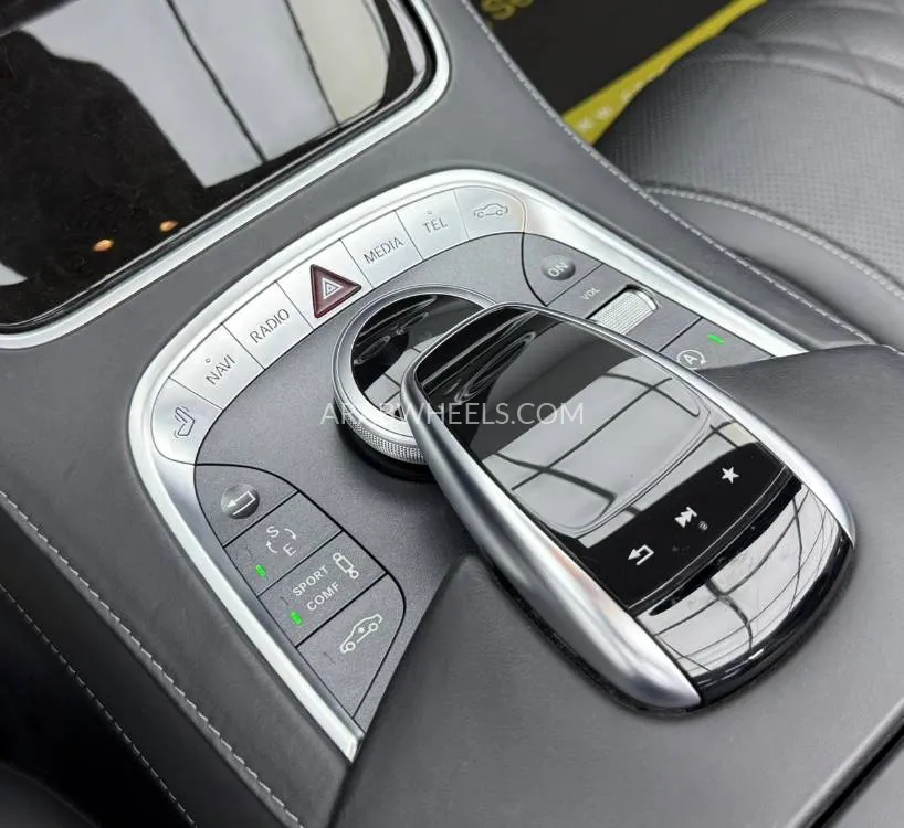 Mercedes Benz CLS Class 2018 for Sale in Dubai Image-14