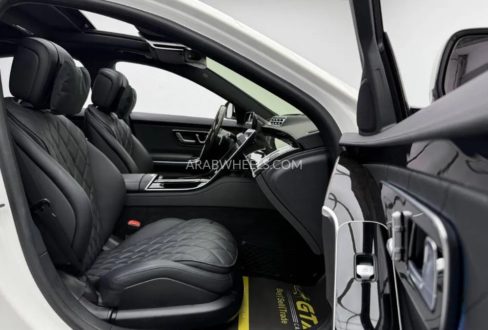 Mercedes Benz CLS Class 2022 for Sale in Dubai Image-15