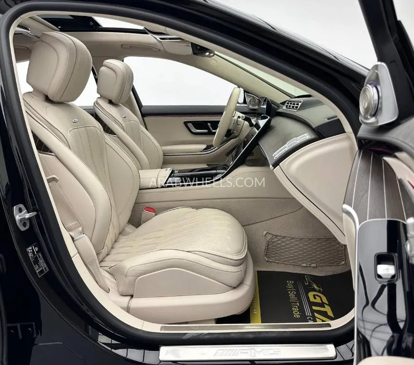 Mercedes Benz CLS Class 2024 for Sale in Dubai Image-18