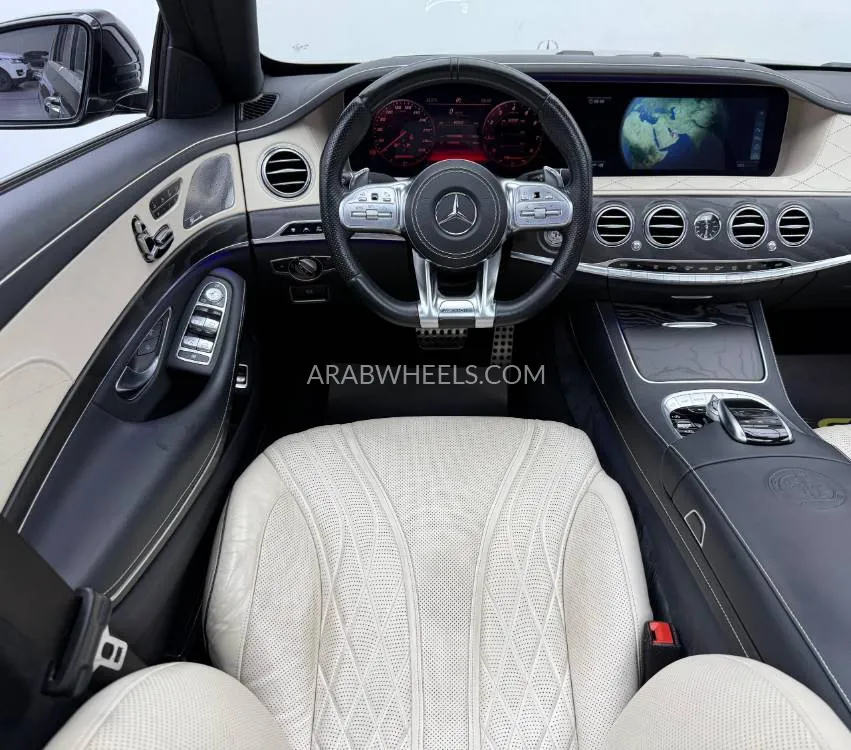 Mercedes Benz CLS Class 2018 for Sale in Dubai Image-8