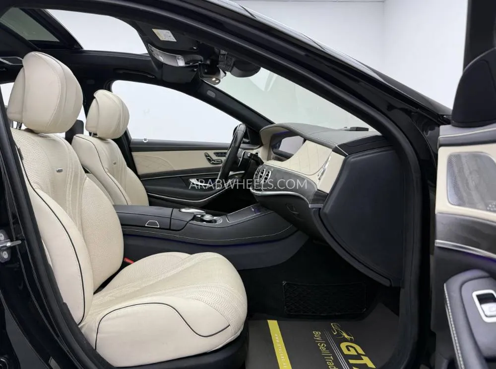 Mercedes Benz CLS Class 2018 for Sale in Dubai Image-14